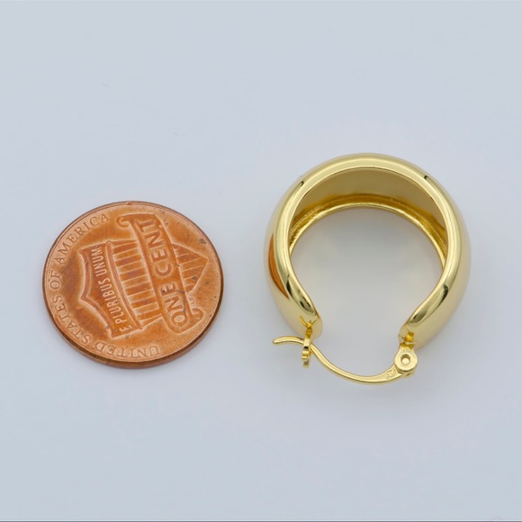 Chunky Gold Hoop Earrings - Picture 3 of 4